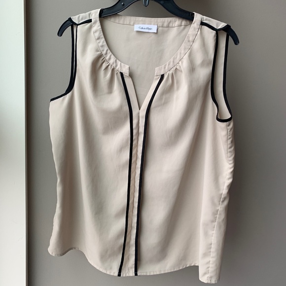 Calvin Klein Tops - Calvin Klein nude & black sleeveless blouse MED